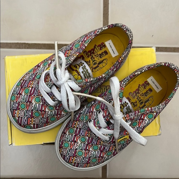 Vans The Beatles Yellow Submarine - Picture 2 of 5